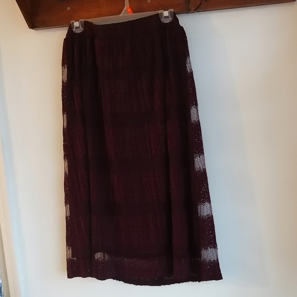 Lace midi skirt - faith and joy - Picture 9 of 9